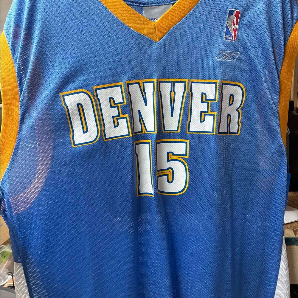 Vintage Carmelo Anthony Denver Nuggets Jersey size Large.